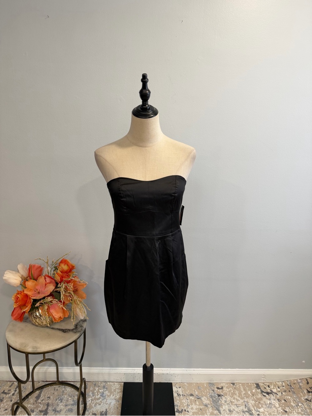 21 Brand - Black Strapless Mini Dress With Pockets Size M
